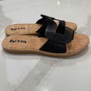 Korks NWOT Nyla Flat SlipOn Sandals Womens 9M Black Comfort Summer Chic Vacation
